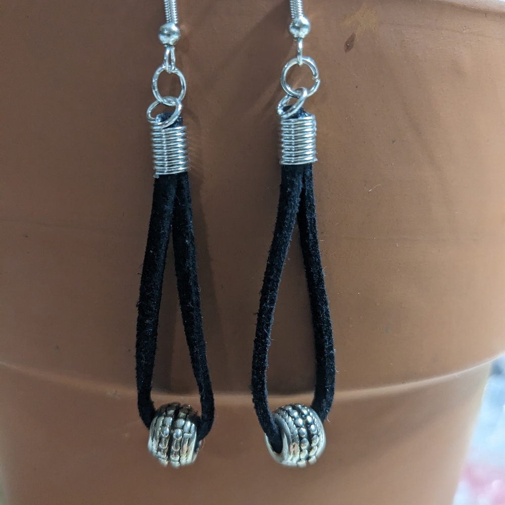 Dangle earrings